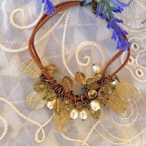 Vintage Lucite & Freshwater Pearls “Charm” Bracelet